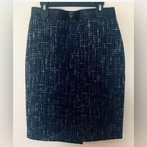 90’s Vintage Ann Taylor navy blue and White Tweed skirt size 6